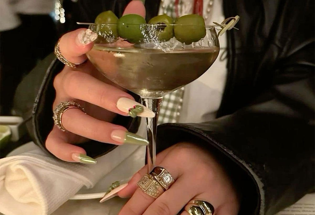 Unique Ways to Rock Dirty Martini Nails (Because You Need to Try This!)